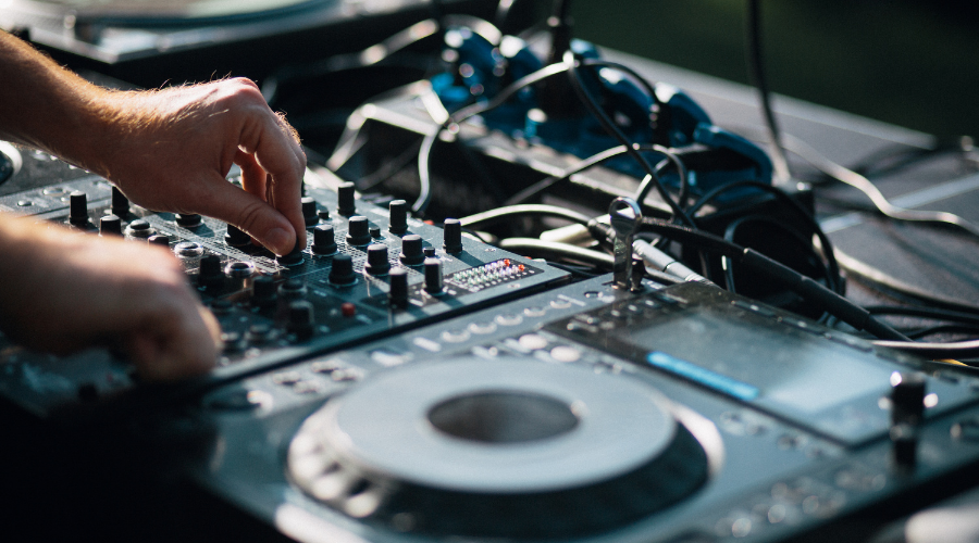 ¿Cuándo se considera que algo es techno duro?