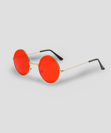 Gafas-de-sol-con-lentes-rojas.png