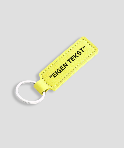 Llavero-amarillo-con-texto-personalizado.png