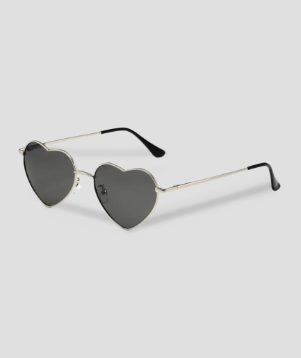 Gafas-de-corazones-con-lentes-negras.png