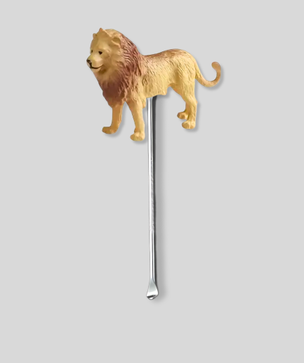 León-cuchara-tacón.png