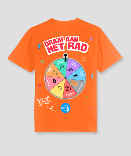 Camiseta naranja con la rueda de la fortuna.png
