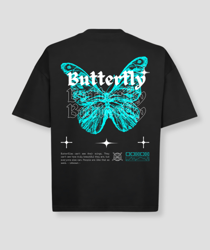 Camisa oversize azul claro con estampado de mariposas.png
