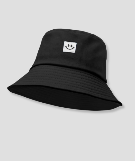 Sombrero de pescador con emoticono.png