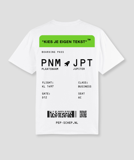 camiseta-con-tarjeta-de-embarque-blanca-con-detalles-en-verde-outfits-para-el-verano-de-los-festivales-outfit-para-el-verano-en-un-festival-la-mejor-ropa-para-festivales-outfit-para-festivales.png