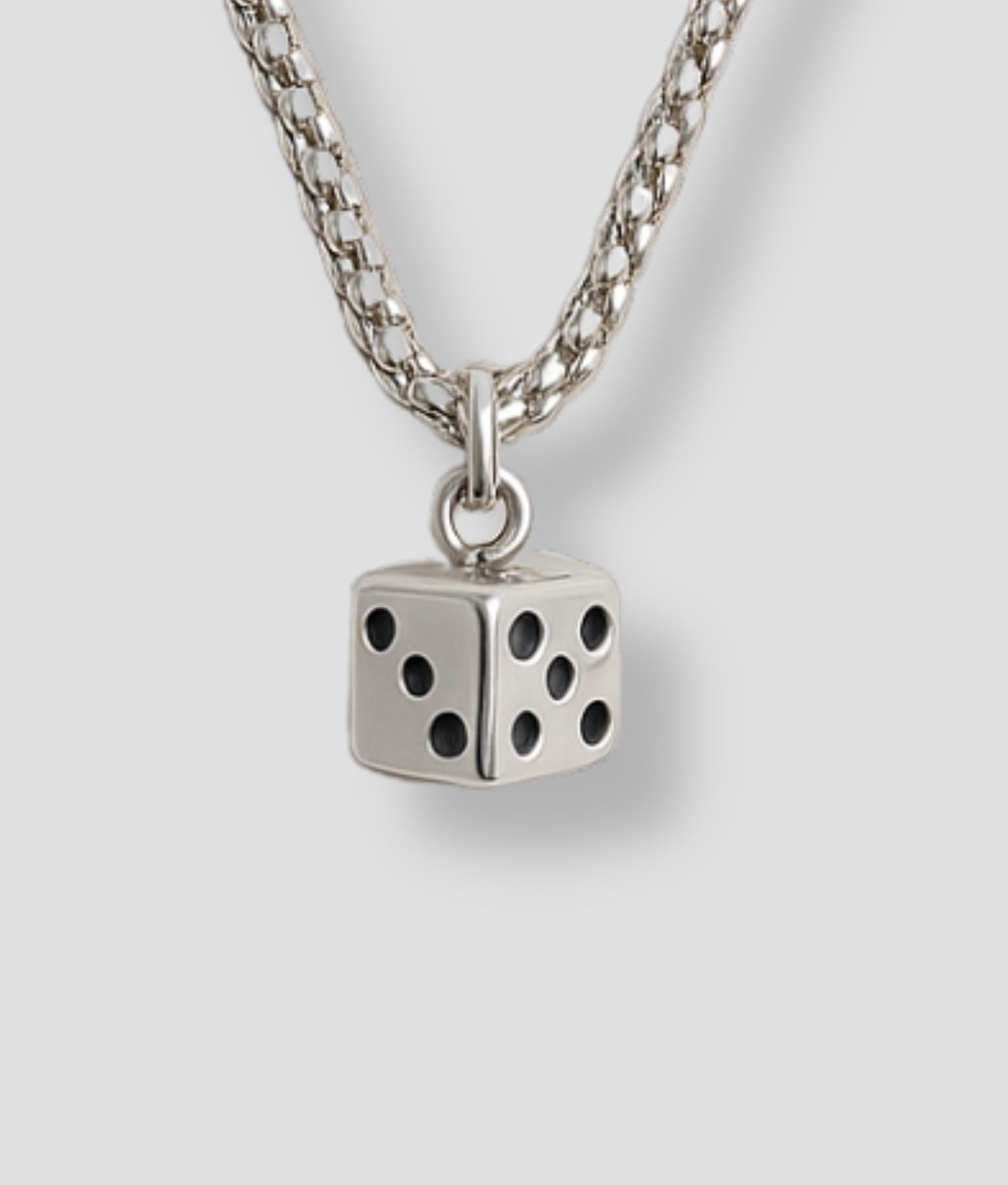 ketting-met-dobbelsteen.png