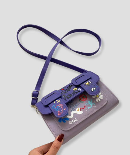 bolso-de-mano-morado.png