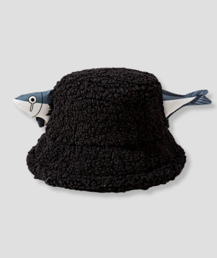teddy-buckethat-negro-con-pez.png