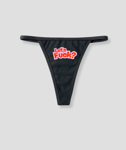 chicas-estudiantes-con-tanga-negra.png