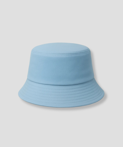 Sombrero de pescador azul claro