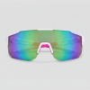 Pixeler, bril met roze en wit montuur en blauw en groen en paars glazen